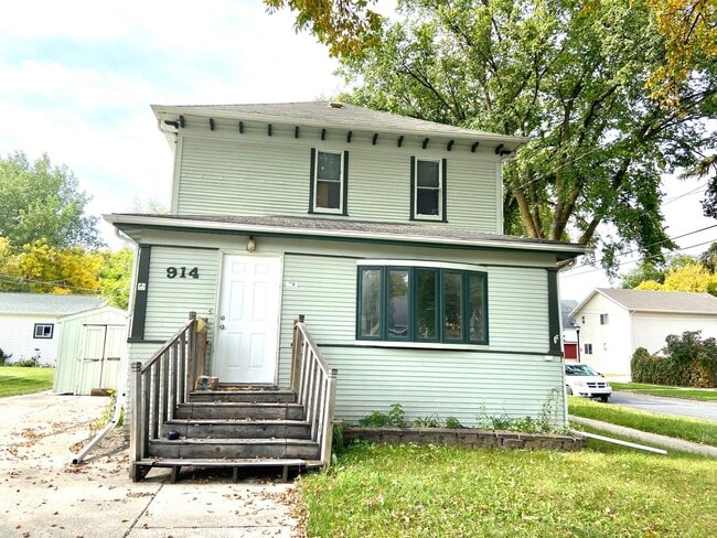 Building Photo - Charming 3 Bed, 2 Bath Home for Rent in No...