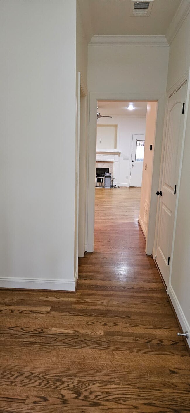 Pasillo - 344 Amber Ln