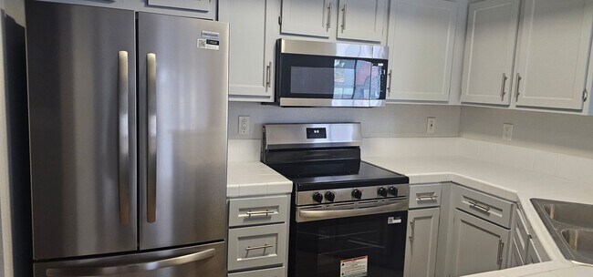 Foto del edificio - 8600 W Charleston Blvd