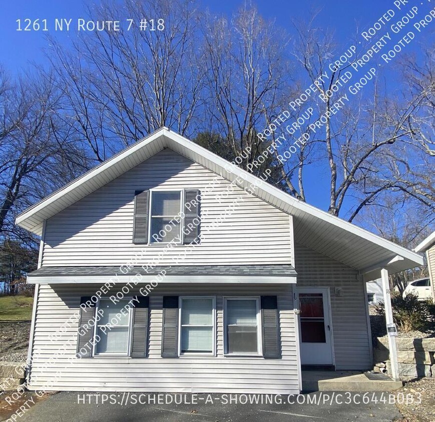 Primary Photo - Charming 2BD in Scenic Community