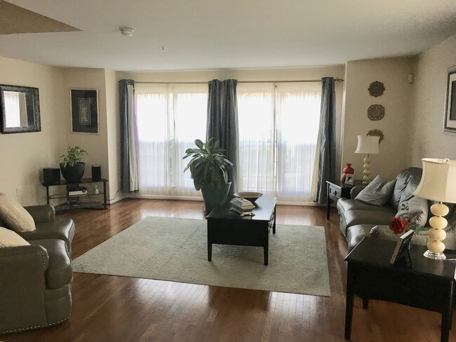 Foto del edificio - 7412 Belgravia Ln
