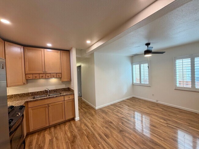 Building Photo - Beautiful 2 Bed / 2 Bath Home Near North Park with Expansive Outdoor Space + Garage!
