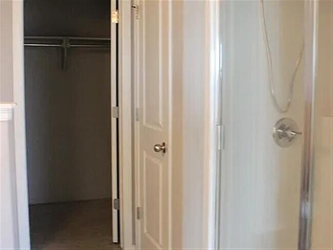 Foto del edificio - Available immediately!