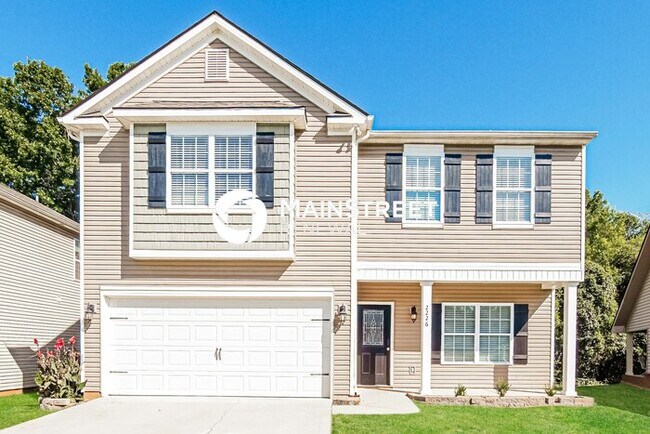 Foto del edificio - 3 Bedroom Pet-Friendly Home in KNOXVILLE, TN with Main Street Renewal