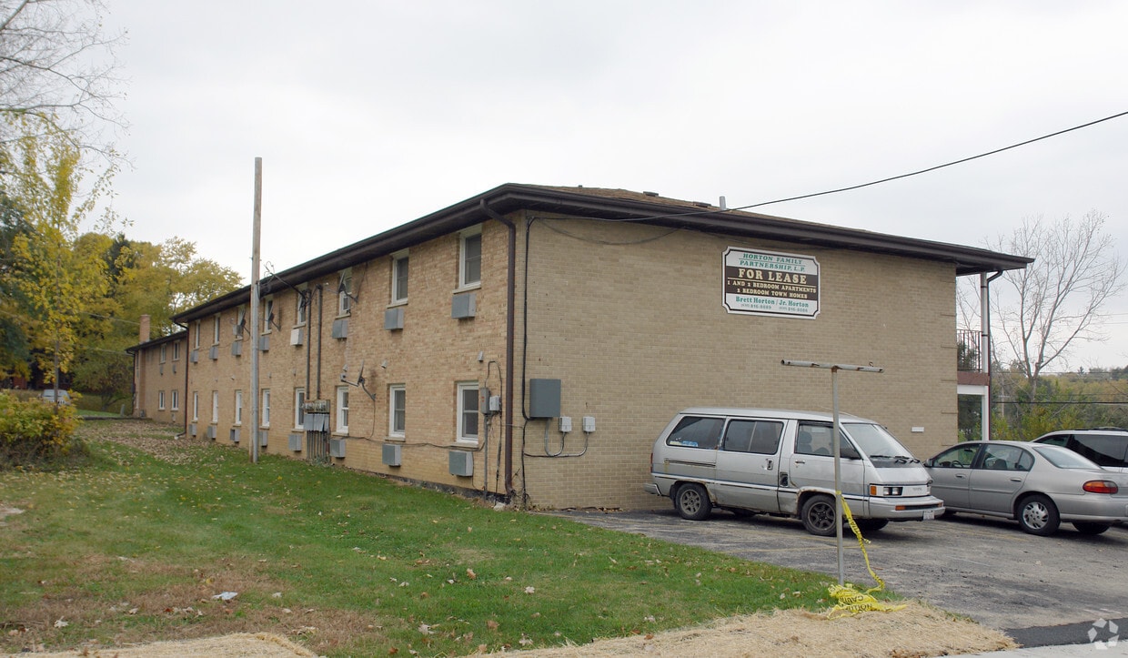 Building Photo - 202-210 E Van Emmon St