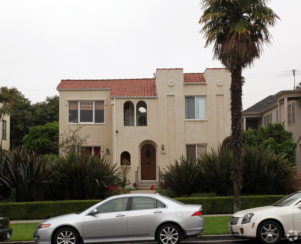 Primary Photo - 948-950 Euclid St