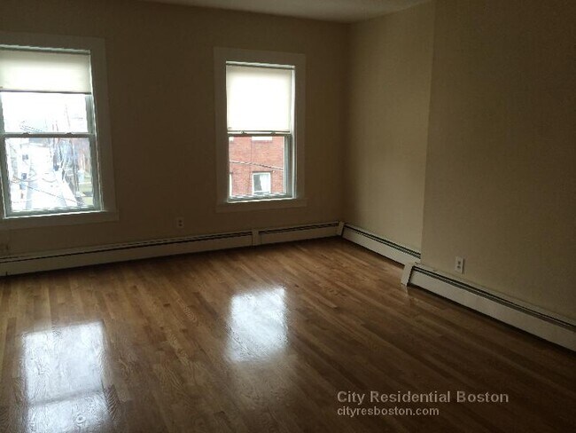 Foto del edificio - 222 W 9th St