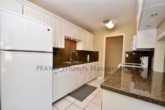 Building Photo - 44 Lyford Dr