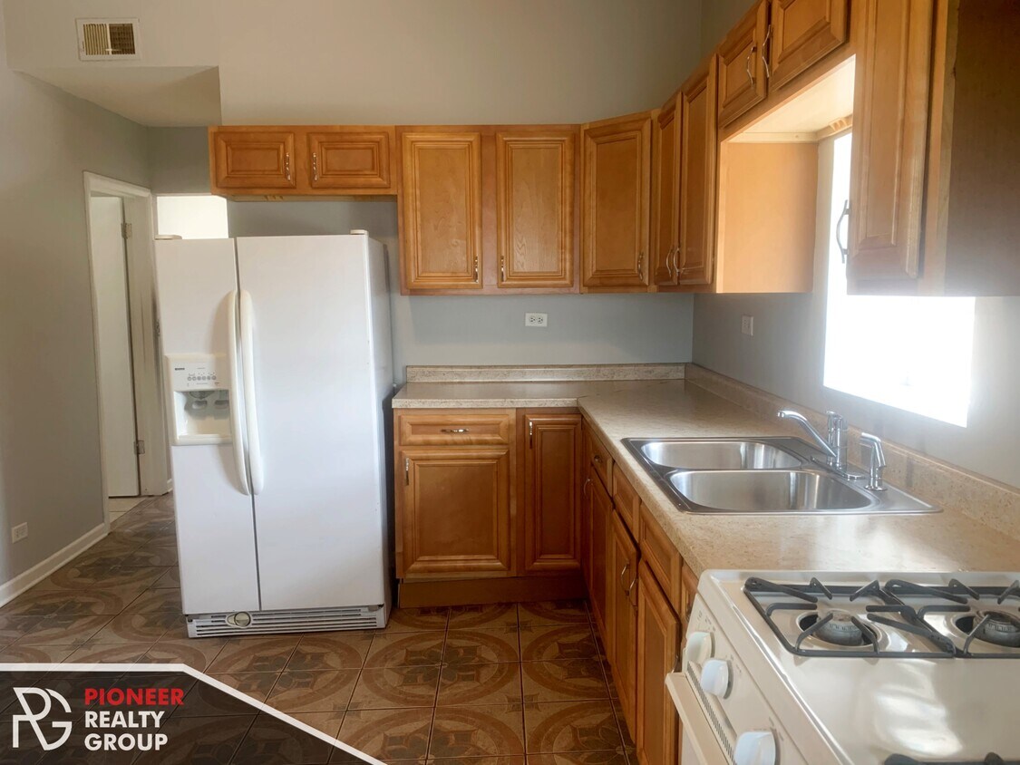 Foto principal - 1422 N Maplewood Ave
