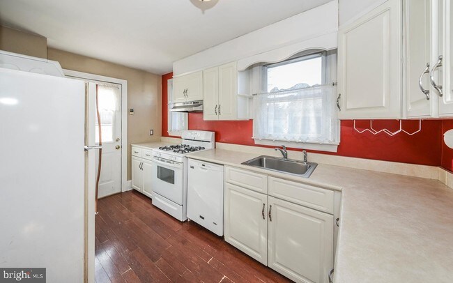 Foto del edificio - 2628 Barnes Ave