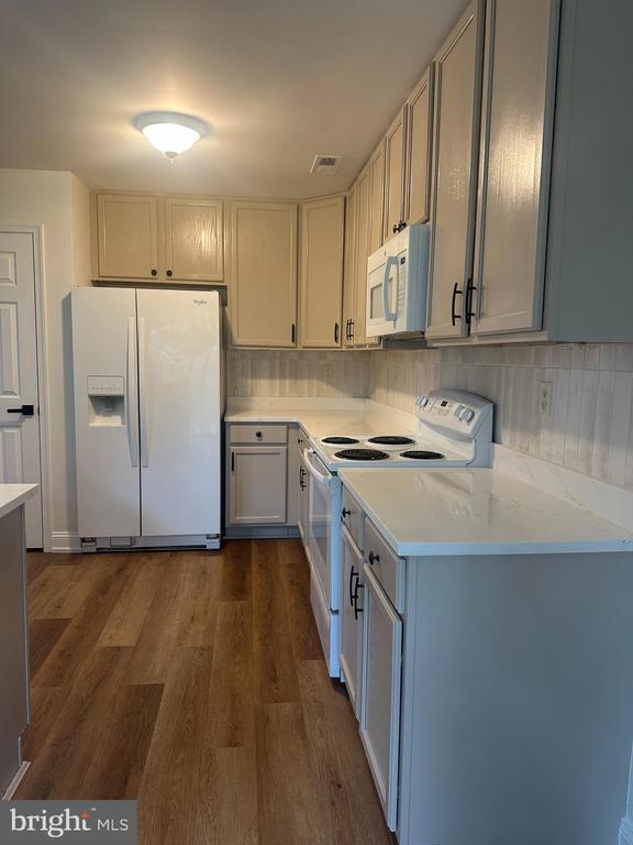 Foto del edificio - 5125 Cinnamon Ct