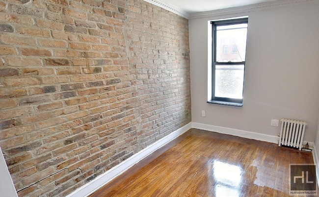 Building Photo - AMAZING 1 BR APARTMENT! WON’T LAST!! NO BR...