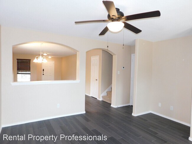 Building Photo - 4 br, 2.5 bath House - 10386 Oakwood Crest