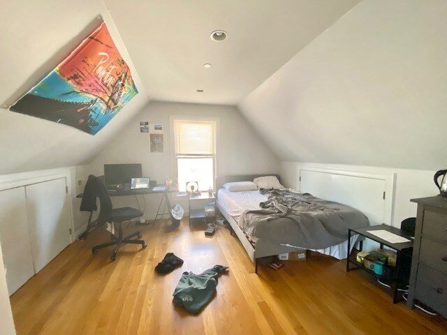 Foto del edificio - 721 Parker St