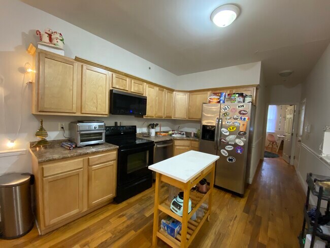 Building Photo - 1818 W Norris St, unit 1