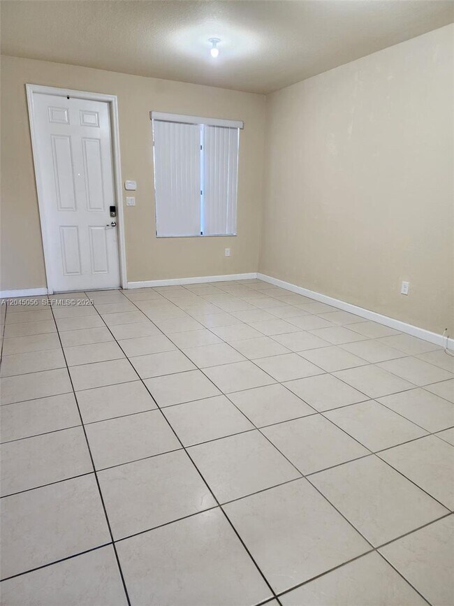 Building Photo - 23941 SW 118 Ave