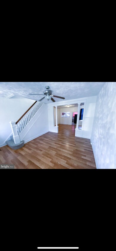 Primary Photo - 1208 N Ellwood Ave