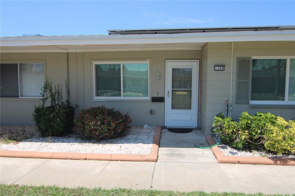 Foto principal - 1309 Warwick Ct