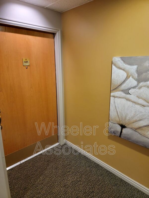 Building Photo - 560 E S Temple