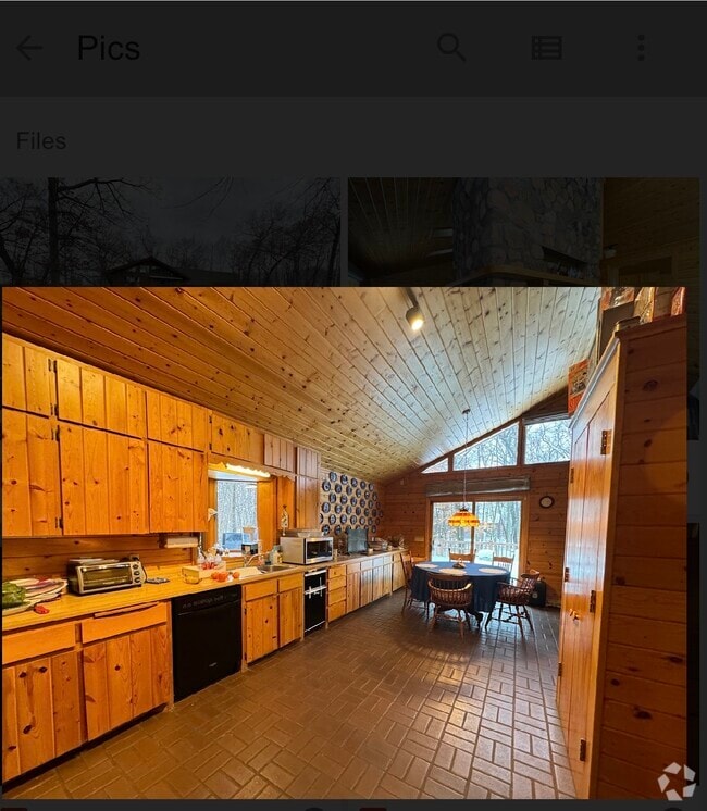 Building Photo - 2141 Poplar Ln