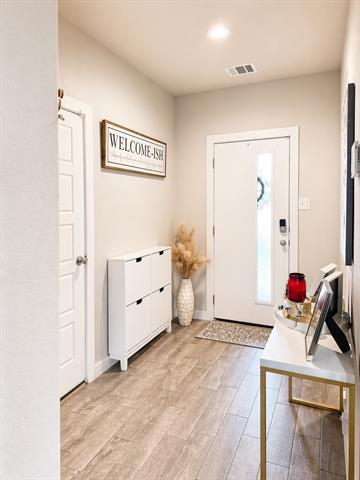 Building Photo - 1505 Hulen Park Trl