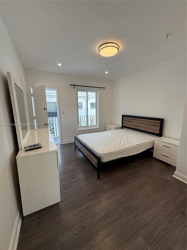 Foto del edificio - 1538 Jefferson Ave