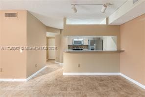 Building Photo - 450 S Park Rd