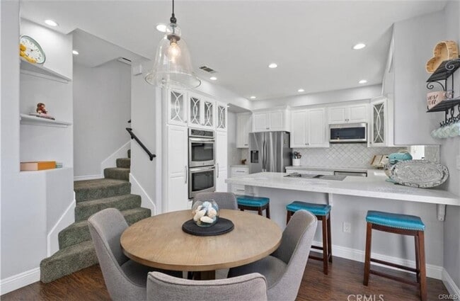 Building Photo - 7805 Garfield Ave