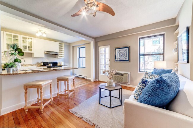 Foto del edificio - 3719 12th St NE