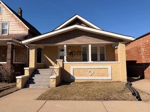 Building Photo - 3708 Ivy St