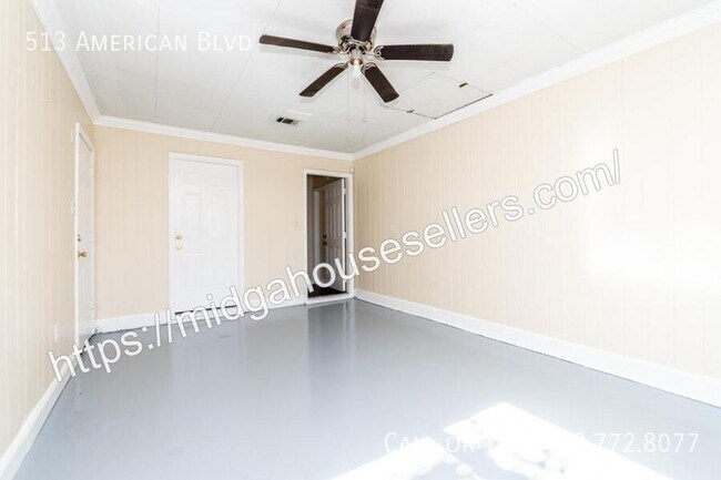 Foto del edificio - 513 American Blvd