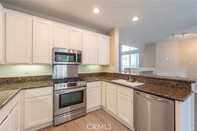 Building Photo - 7676 Park Bay Dr
