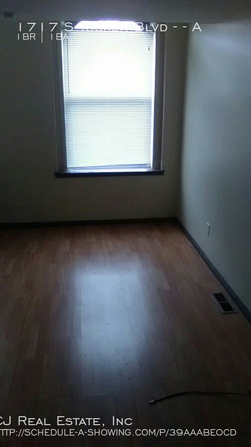 Foto del edificio - 1717 S Tucker Blvd