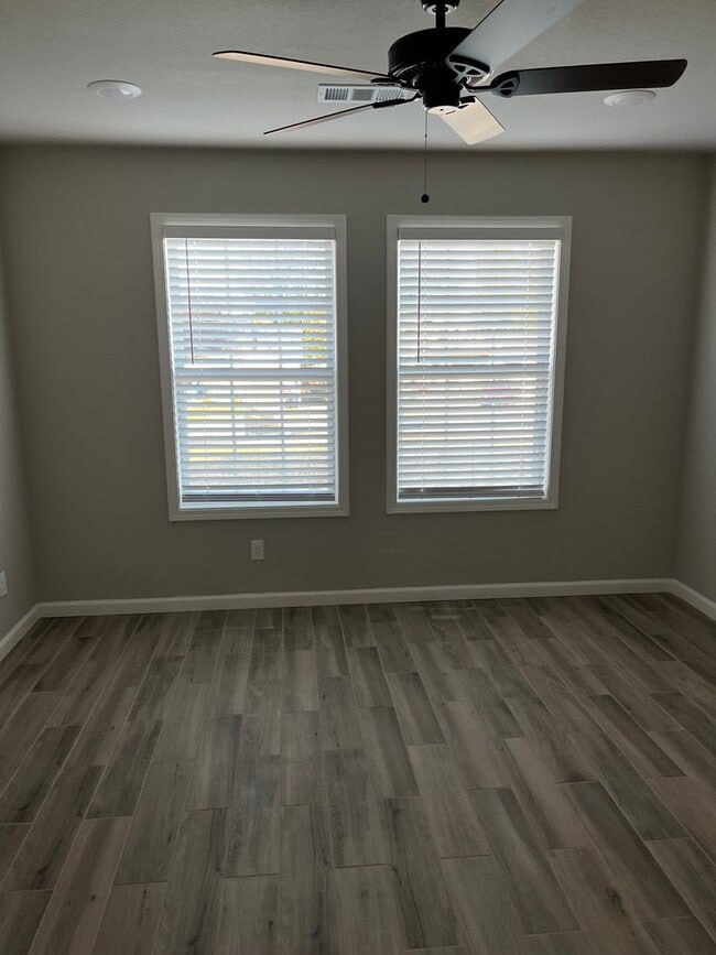Building Photo - NEW CONSTRUCTION 3 bed 2 bath duplex