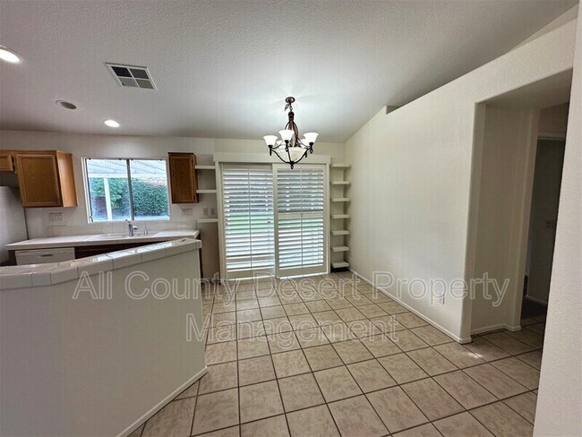 Foto del edificio - 37815 Driscoll St