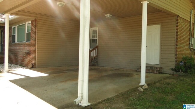 Building Photo - 33 Willie Emma Ln