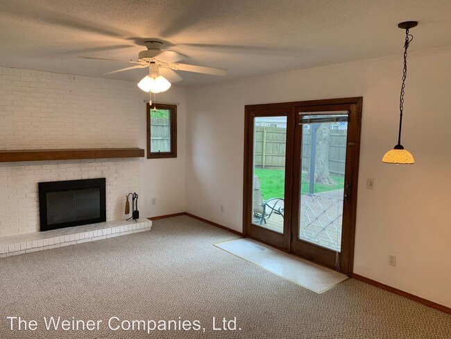 Building Photo - 3 br, 2 bath House - 2111 Clover Ct West