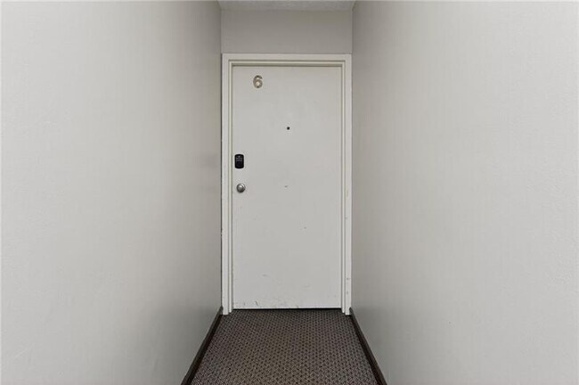 Building Photo - 5523 Ellsworth Ave