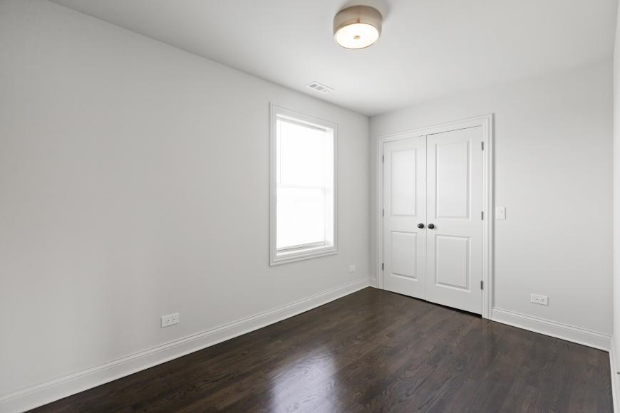Foto del edificio - 2 bedroom in Chicago IL 60618