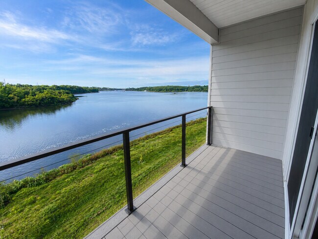 Foto del edificio - East Point Apartments