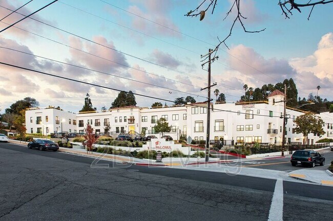 Building Photo - 4690 Tompkins Ave