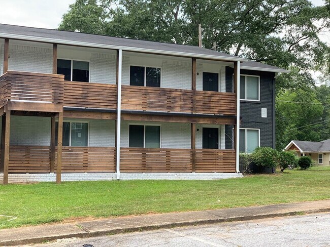 Building Photo - 2124 Park Terrace