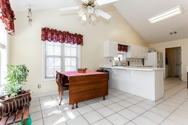 Foto del edificio - 6229 Huckleberry Ridge