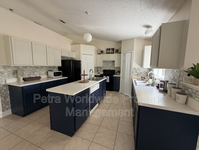 Foto del edificio - 2717 Orpha Ln