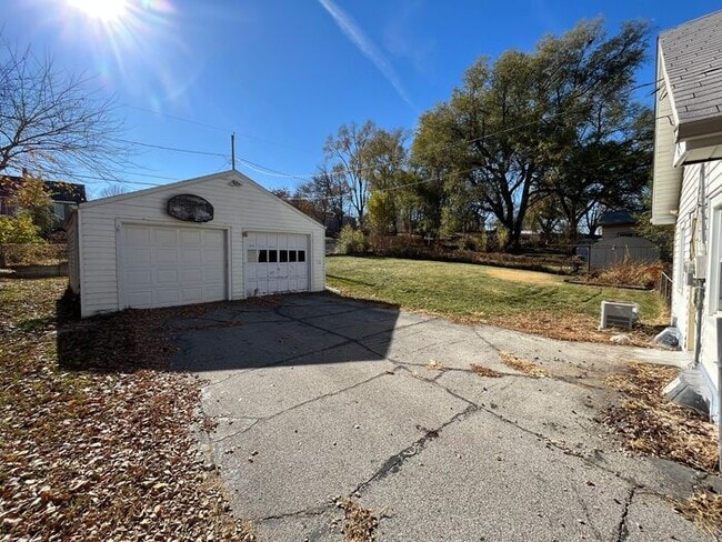 Building Photo - 7063 Wirt St