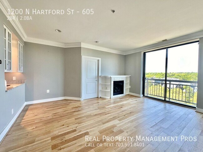 Photo - 1200 N Hartford St Apartment