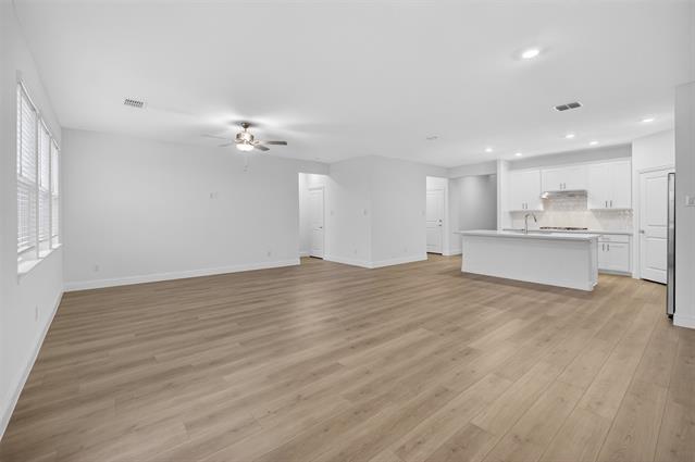 Foto del edificio - 1429 Arciones Rd