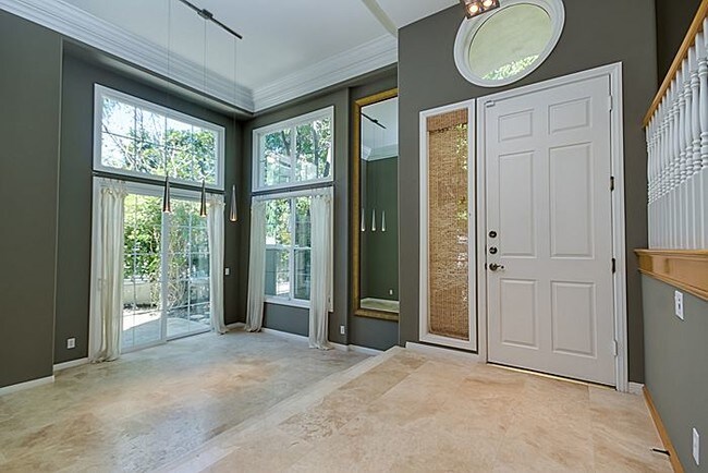Entry, Living Room - 57 Chandon
