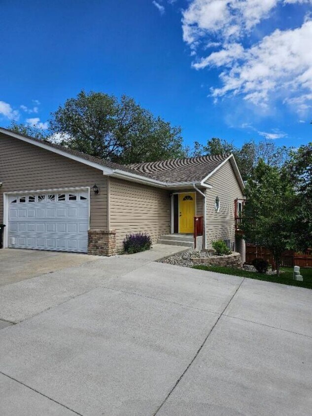 824 N 16th St, Billings, MT 59101 Townhome Rentals in Billings MT