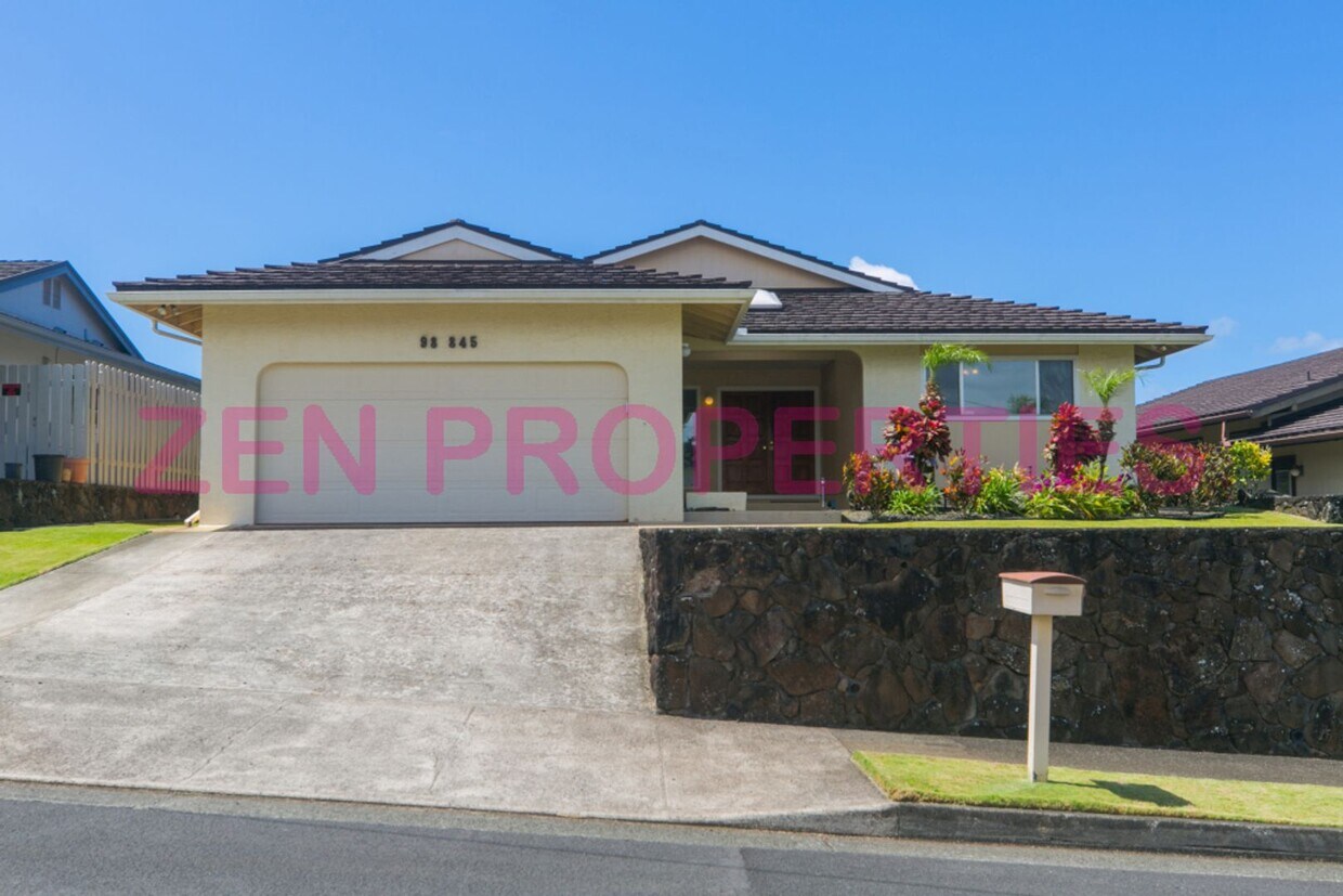 Primary Photo - furnished 3 bdrm / 2 bath home for rent